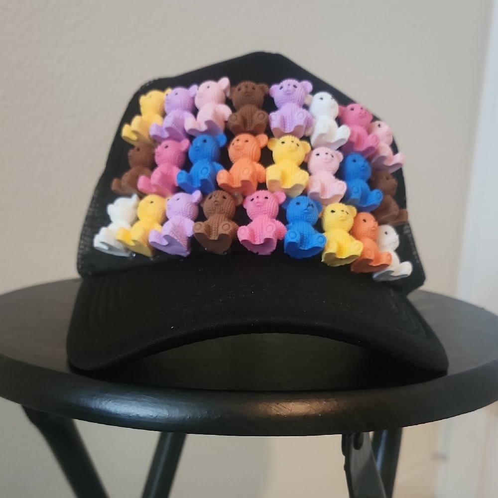 Handcrafted Colorful Resin Mini Teddy Bear Hat